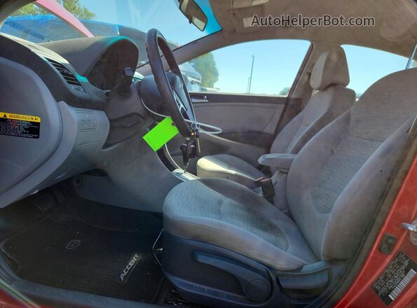 KMHCT4AE3GU164220 2016 HYUNDAI ACCENT Red Вид салону спереду