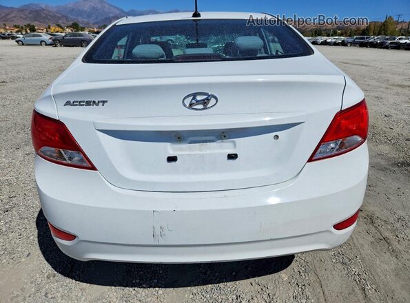 KMHCT4AE3HU305918 2017 HYUNDAI ACCENT Белый Вид сзади
