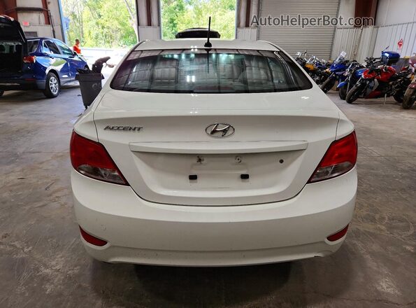 KMHCT4AE6GU976157 2016 HYUNDAI ACCENT White Вид ззаду