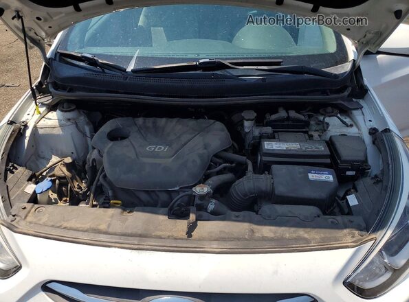 KMHCT4AE6HU235640 2017 HYUNDAI ACCENT White Rear interior view