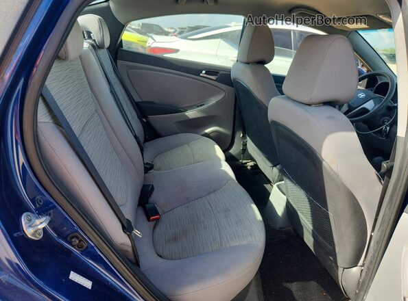 KMHCT4AE7GU142883 2016 HYUNDAI ACCENT Blue Widok tylnych siedzeń