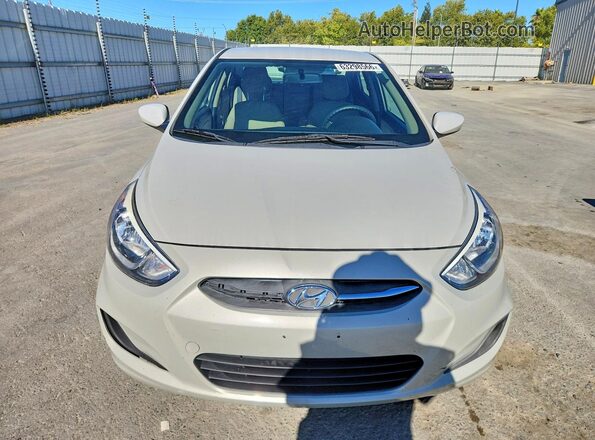 KMHCT4AE7HU172175 2017 HYUNDAI ACCENT White Вид спереду
