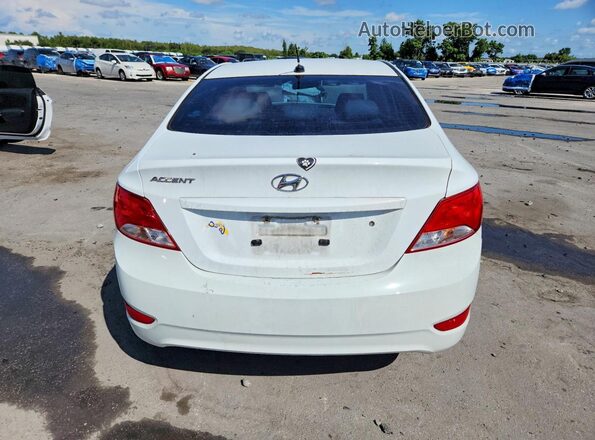 KMHCT4AE8GU091118 2016 HYUNDAI ACCENT White Rear view