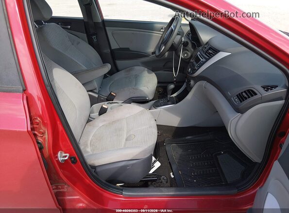 KMHCT4AE8HU285892 2017 HYUNDAI ACCENT Красный Вид салона спереди