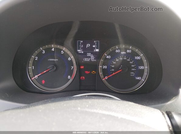 KMHCT4AE8HU285892 2017 HYUNDAI ACCENT Красный Вид задних сидений