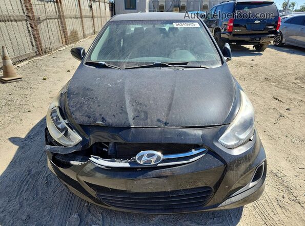 KMHCT4AEXGU136964 2016 HYUNDAI ACCENT Black Widok z przodu