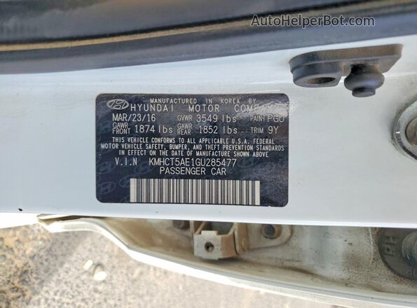KMHCT5AE1GU285477 2016 HYUNDAI ACCENT White Вид наклейки з VIN-кодом