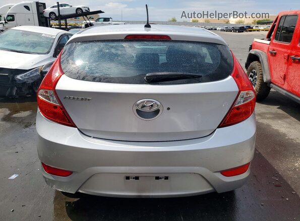 KMHCT5AE3GU283603 2016 HYUNDAI ACCENT Silver Widok z tyłu
