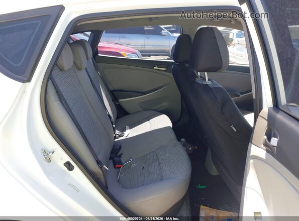 KMHCT5AE3HU325236 2017 HYUNDAI ACCENT White Widok naklejki z numerem VIN
