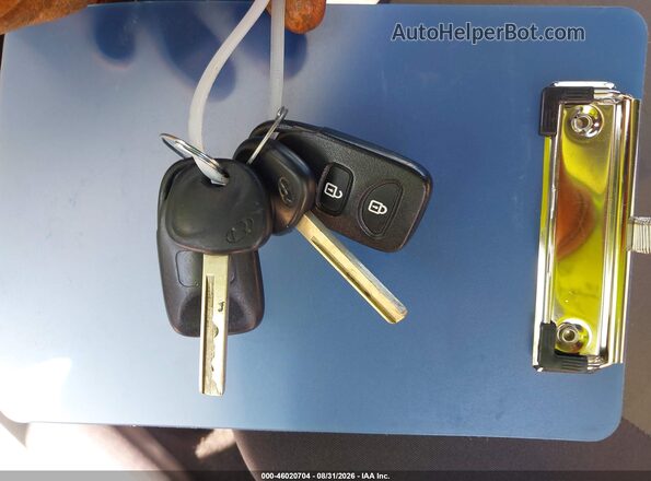 KMHCT5AE3HU325236 2017 HYUNDAI ACCENT White Widok deski rozdzielczej