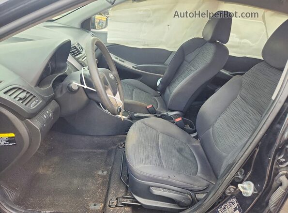 KMHCT5AE3HU354204 2017 HYUNDAI ACCENT Black წინა სალონის ხედი