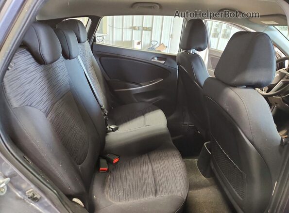 KMHCT5AE7HU302073 2017 HYUNDAI ACCENT Серый Вид задних сидений