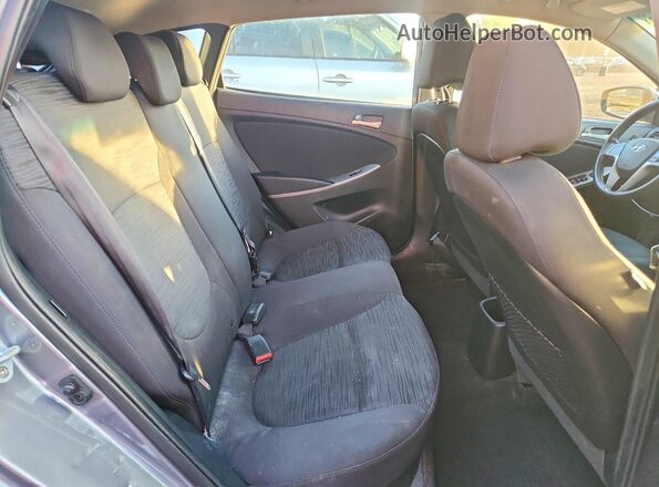 KMHCT5AE7HU320069 2017 HYUNDAI ACCENT Gray Հետևի նստատեղերի տեսք