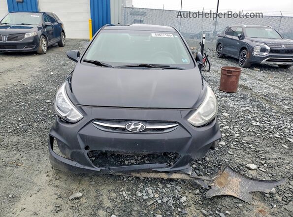 KMHCT5AE8GU296475 2016 HYUNDAI ACCENT Black Widok z przodu