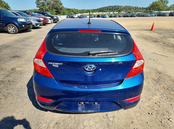 KMHCT5AE9HU319022 2017 HYUNDAI ACCENT Blue Rear view