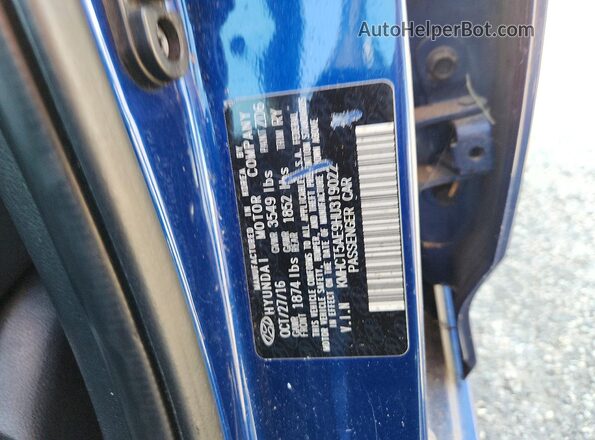 KMHCT5AE9HU319022 2017 HYUNDAI ACCENT Blue Engine compartment view