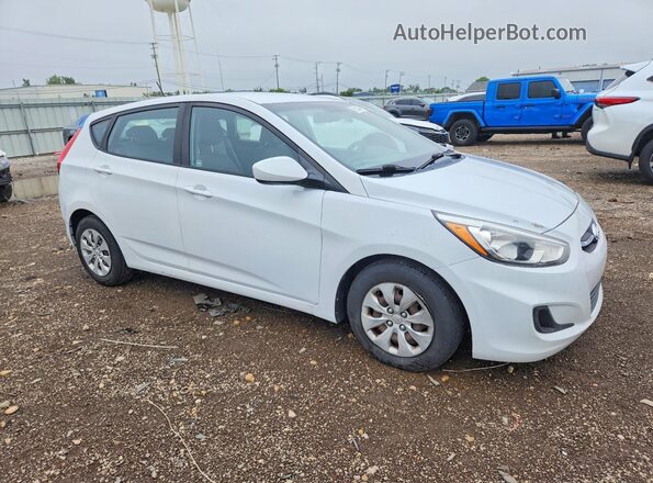 KMHCT5AE9HU356751 2017 HYUNDAI ACCENT White Przód prawy