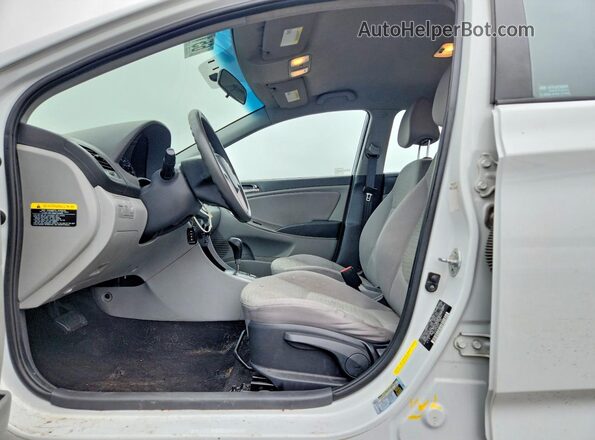 KMHCT5AE9HU356751 2017 HYUNDAI ACCENT White Widok komory silnika