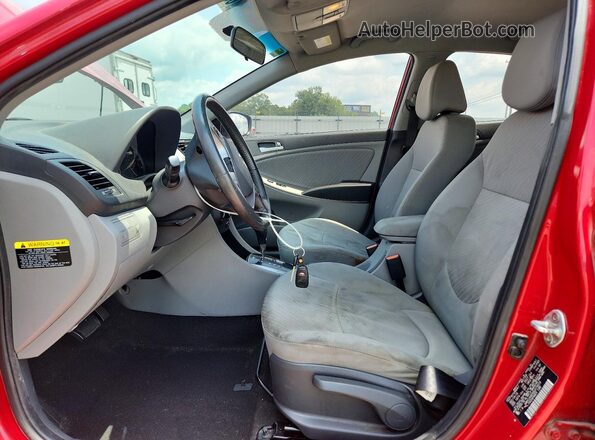 KMHCU4AE6GU079319 2016 HYUNDAI ACCENT Красный Вид салона спереди