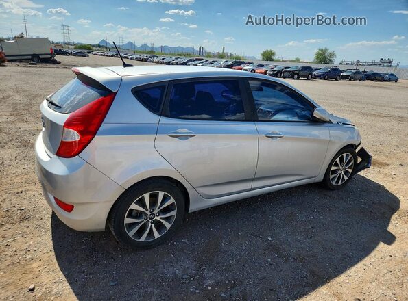 KMHCU5AE3HU351624 2017 HYUNDAI ACCENT Silver Задня права чверть