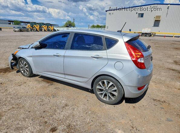 KMHCU5AE3HU351624 2017 HYUNDAI ACCENT Silver Задня ліва чверть