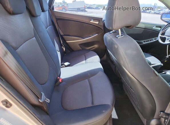 KMHCU5AE3HU351624 2017 HYUNDAI ACCENT Silver Вид задніх сидінь