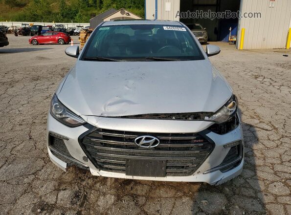 KMHD04LB0JU577610 2018 HYUNDAI ELANTRA Серебряный Вид спереди