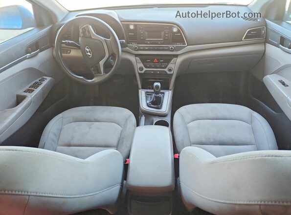 KMHD74LF6HU095135 2017 HYUNDAI ELANTRA Синий Вид панели приборов