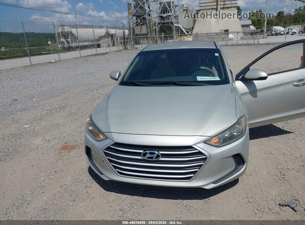 KMHD74LF6HU095622 2017 HYUNDAI ELANTRA Champagne Вид спереди
