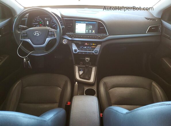 KMHD84LF0HU174779 2017 HYUNDAI ELANTRA Silver Dashboard view