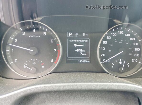 KMHD84LF0JU661325 2018 HYUNDAI ELANTRA Charcoal ხელსაწყოთა პანელის ხედი