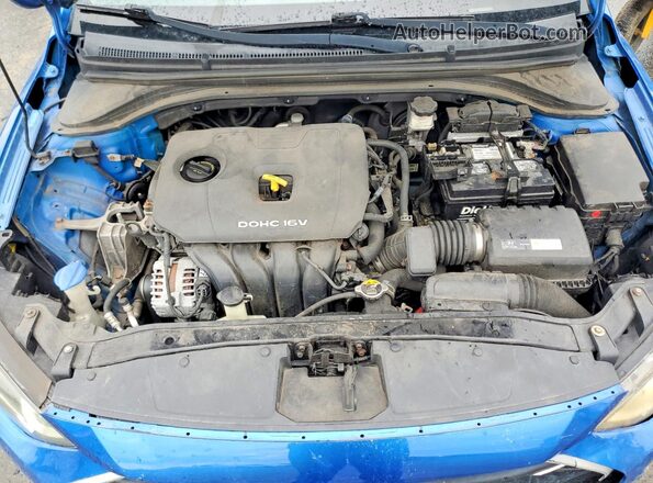 KMHD84LF1HU192840 2017 HYUNDAI ELANTRA Blue Rear interior view