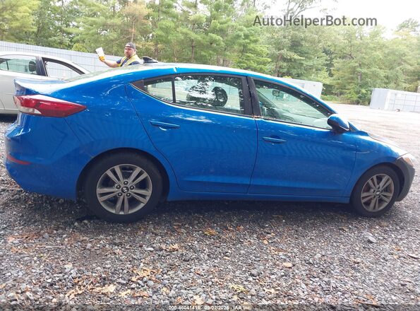 KMHD84LF1HU209619 2017 HYUNDAI ELANTRA Blue Սալոնի հետևի տեսք