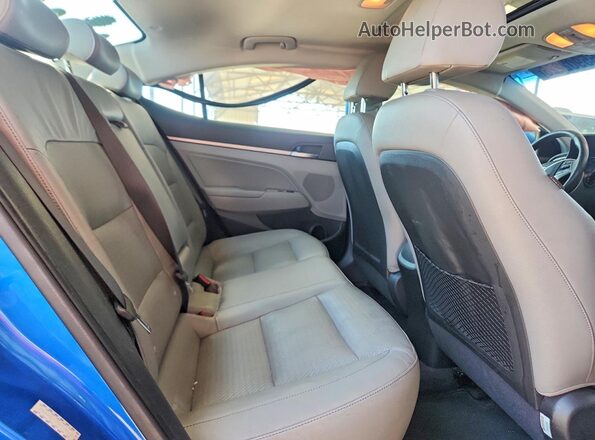 KMHD84LF5HU118563 2017 HYUNDAI ELANTRA Blue უკანა სავარძლების ხედი