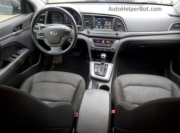 KMHD84LF6HU113937 2017 HYUNDAI ELANTRA Серый Вид панели приборов
