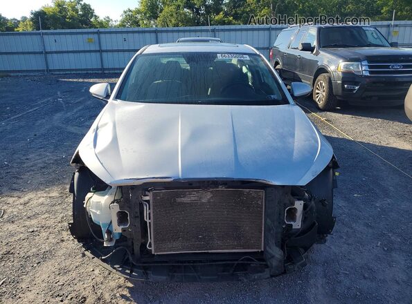 KMHD84LF7KU887444 2019 HYUNDAI ELANTRA Silver Widok z przodu