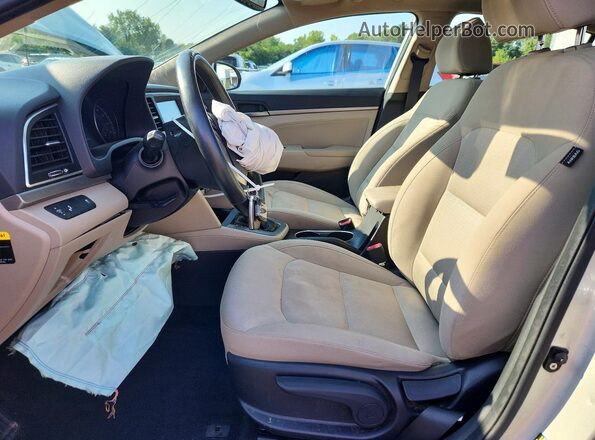 KMHD84LF8JU495040 2018 HYUNDAI ELANTRA Beige Front interior view
