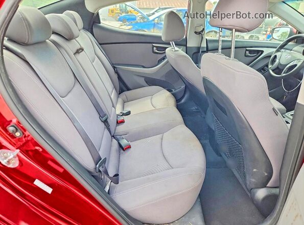 KMHDH4AE8GU544451 2016 HYUNDAI ELANTRA Red უკანა სავარძლების ხედი