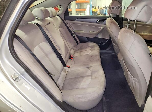 KMHE24L15HA054567 2017 HYUNDAI SONATA Silver Вид задніх сидінь