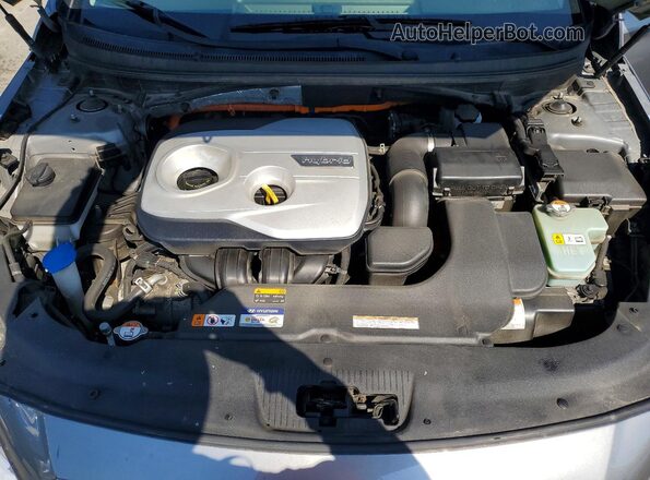KMHE24L18HA060105 2017 HYUNDAI SONATA Gray Вид задньої частини салону