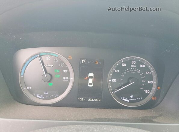KMHE24L3XHA063427 2017 HYUNDAI SONATA Gray Vista del cuadro de instrumentos