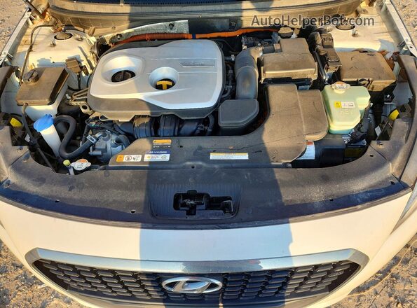 KMHE34L13HA046741 2017 HYUNDAI SONATA White Вид задньої частини салону