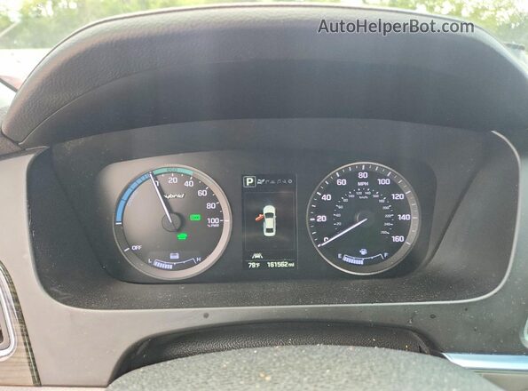 KMHE34L16HA060245 2017 HYUNDAI SONATA Silver Vista del cuadro de instrumentos