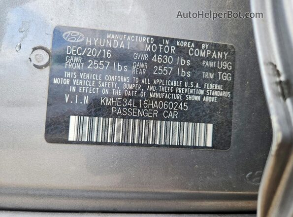 KMHE34L16HA060245 2017 HYUNDAI SONATA Silver Vista del compartimento del motor