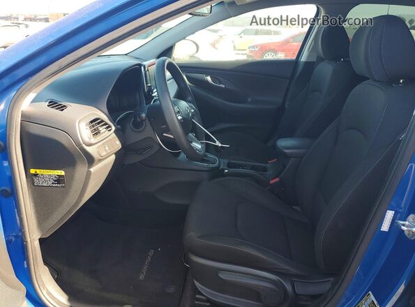 KMHH35LE0JU017434 2018 HYUNDAI ELANTRA Синий Вид салона спереди
