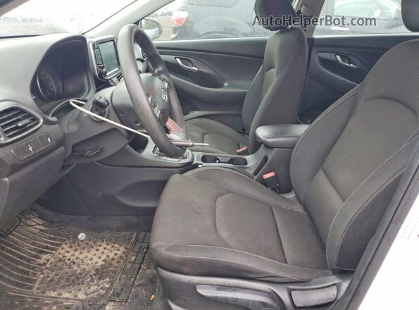 KMHH35LE1JU016924 2018 HYUNDAI ELANTRA White წინა სალონის ხედი