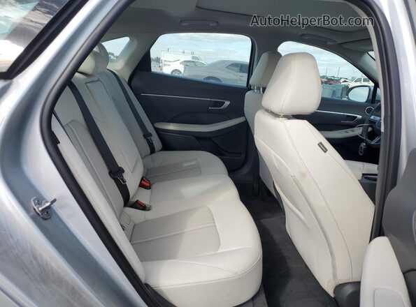 KMHL14JA3RA416913 2024 HYUNDAI SONATA Silver უკანა სავარძლების ხედი