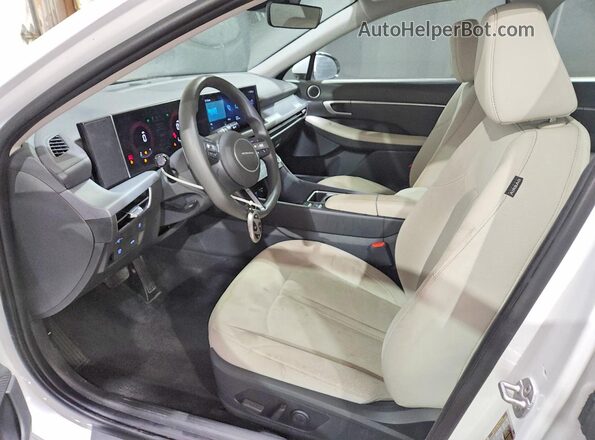 KMHL64JA5RA383687 2024 HYUNDAI SONATA Белый Вид салона спереди