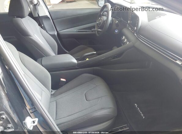 KMHLL4AG1PU544027 2023 HYUNDAI ELANTRA Black Вид салону спереду