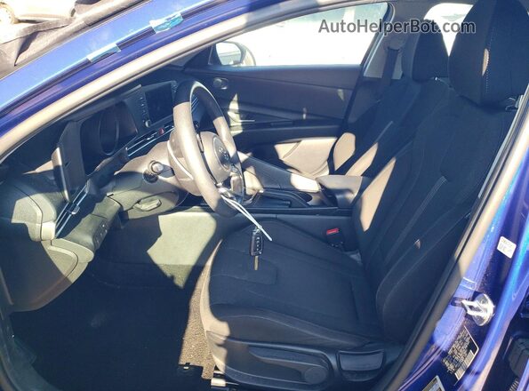 KMHLL4AG2MU179661 2021 HYUNDAI ELANTRA Синий Вид салона спереди